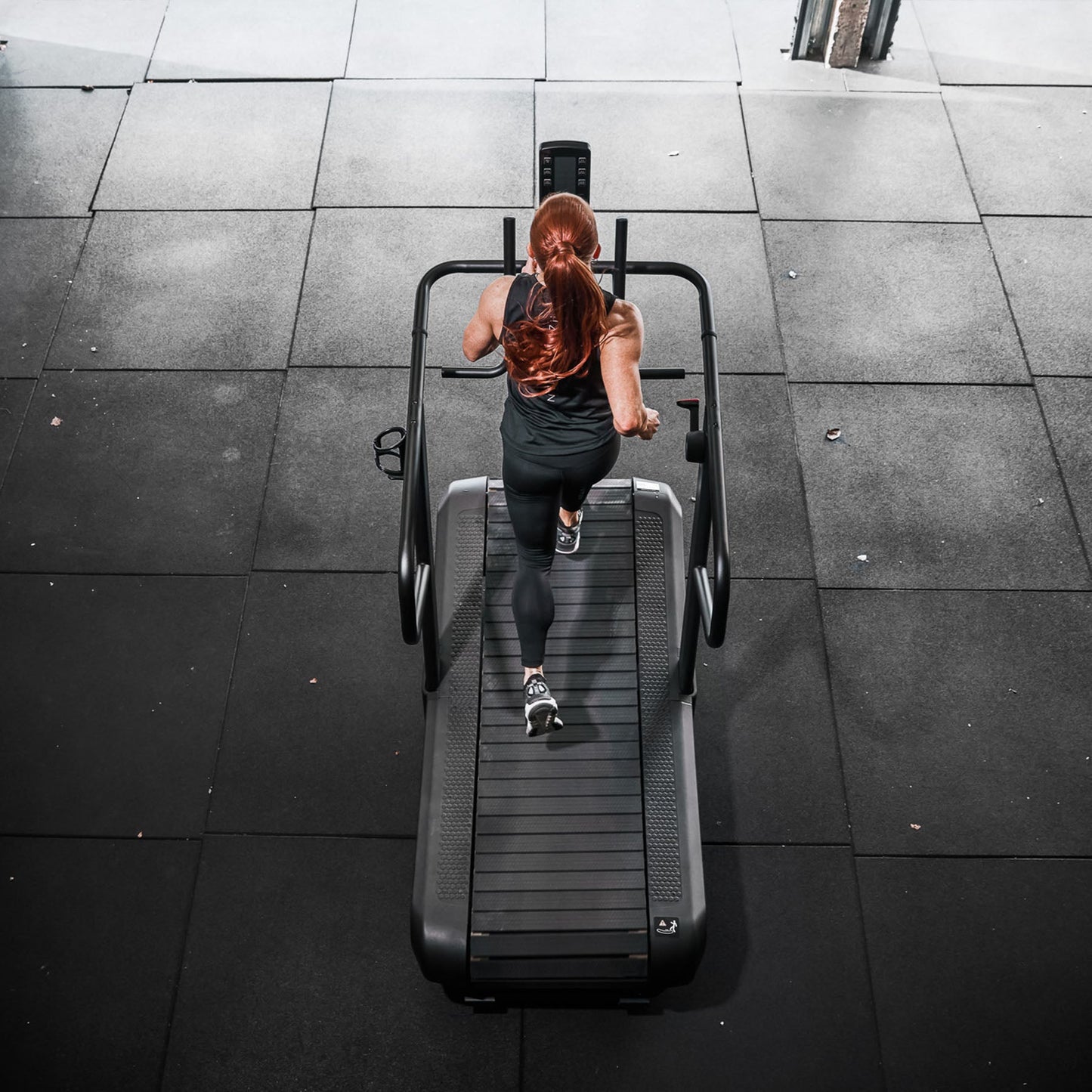Half Human Curved Non-Motorised Treadmill