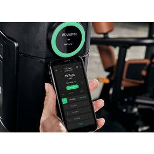 Precor Resolute™ Converging Chest Press