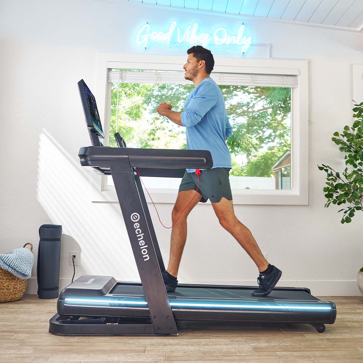 Echelon Stride 50 RCX-22 Folding Treadmill